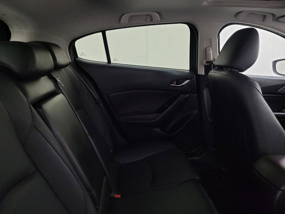 Used 2018 MAZDA MAZDA3 Grand Touring image 19