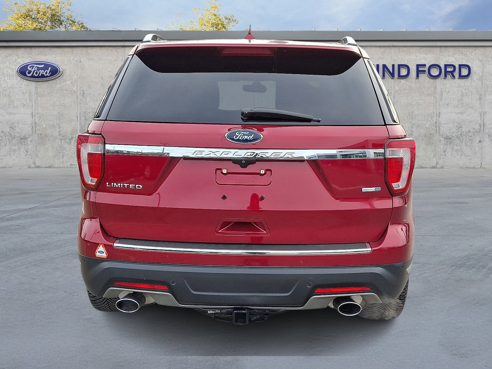 Certified 2018 Ford Explorer Limited w/ Equipment Group 301A image 5