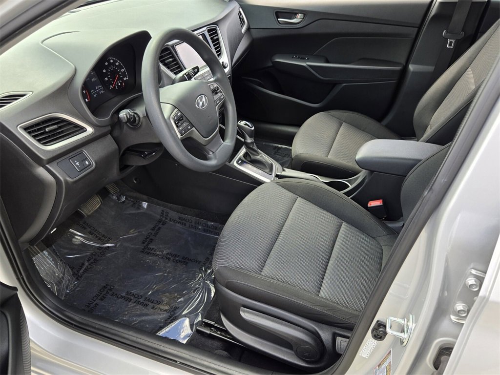 Used 2022 Hyundai Accent SEL w/ Cargo Package image 10