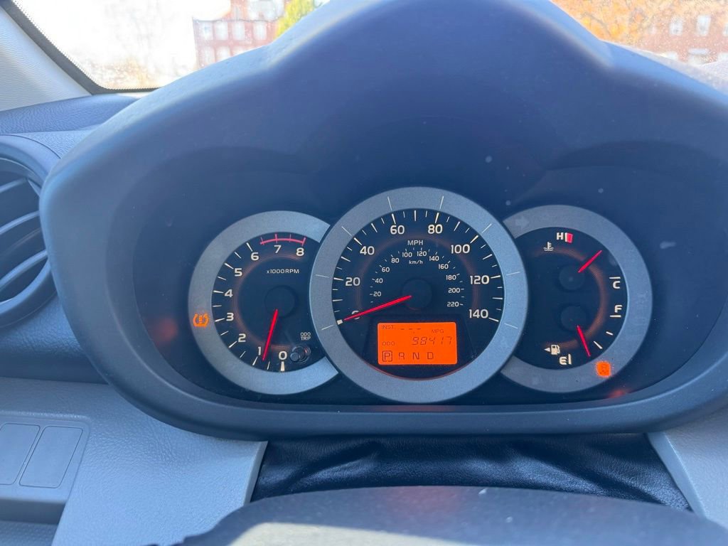 Used 2012 Toyota RAV4 FWD image 23