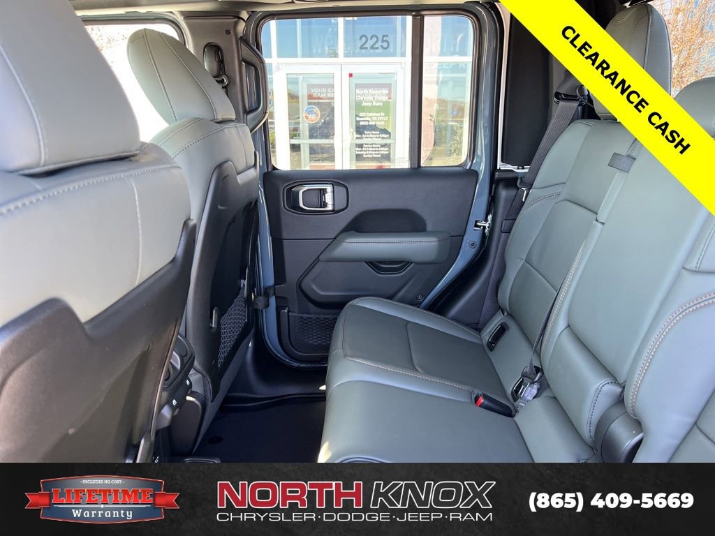 New 2026 Jeep Gladiator Mojave image 13