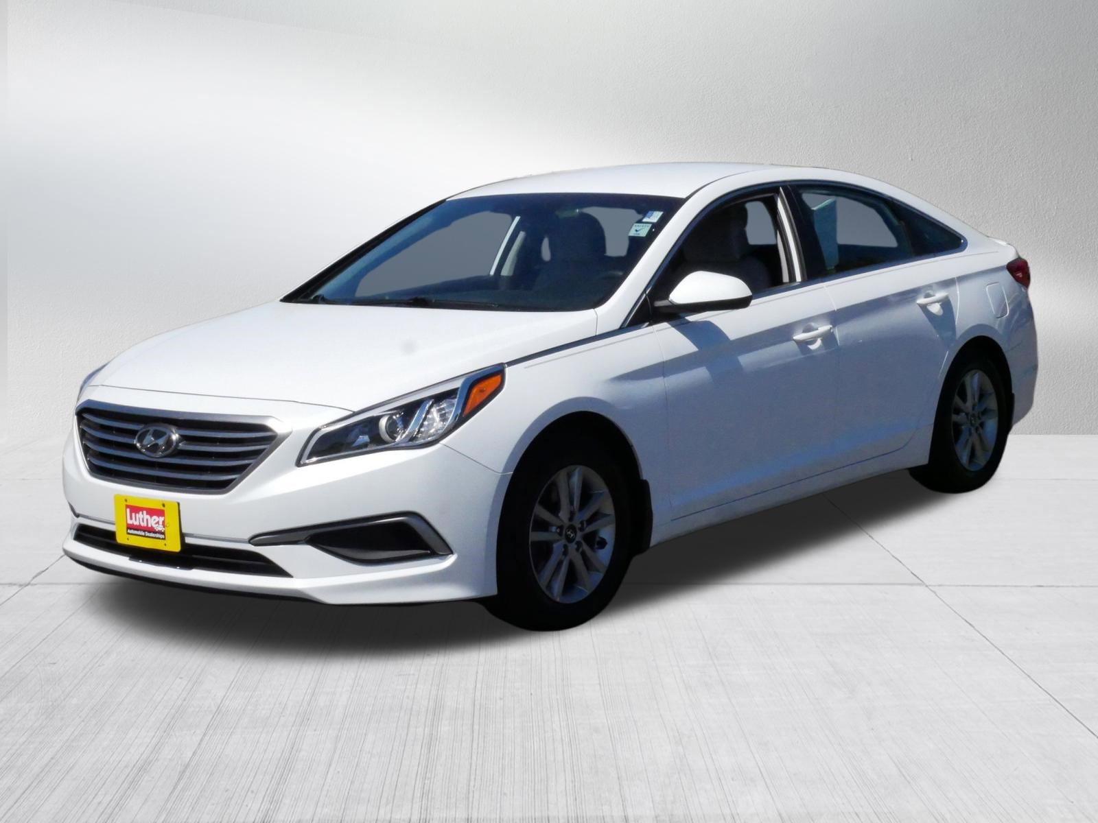 Used 2016 Hyundai Sonata SE FWD image 3