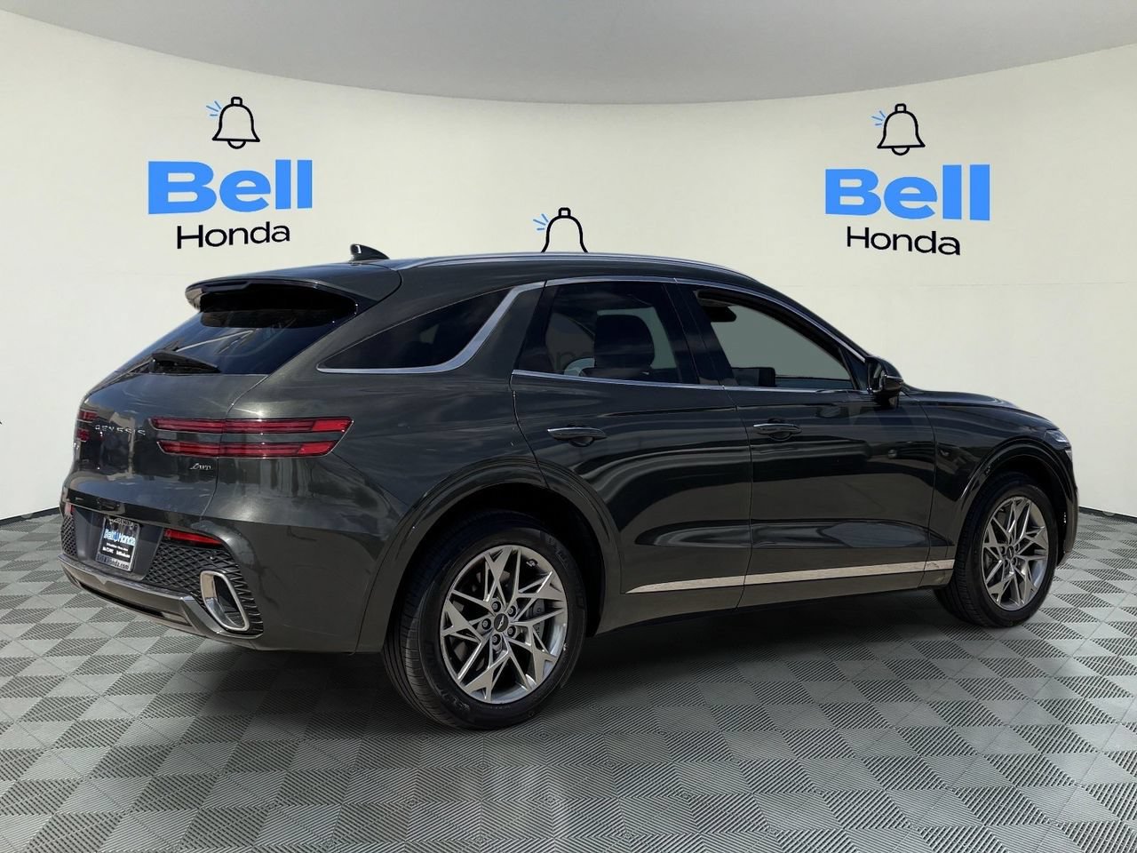 Used 2025 Genesis GV70 2.5T AWD/4WD image 4