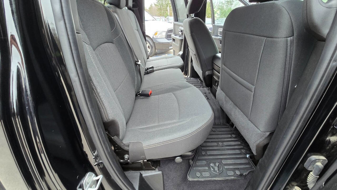 Used 2021 RAM 1500 Classic Warlock w/ Luxury Group image 17