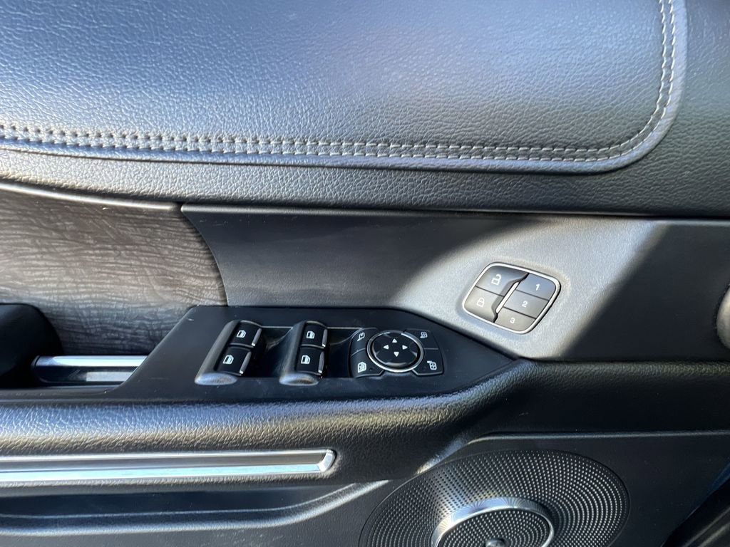 Used 2020 Ford Expedition Max Limited w/ Special Edition Package image 24