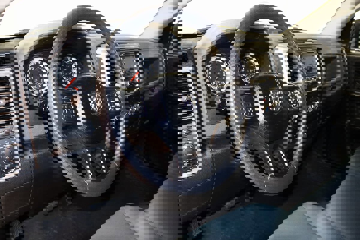 Used 2018 RAM 1500 Express image 35