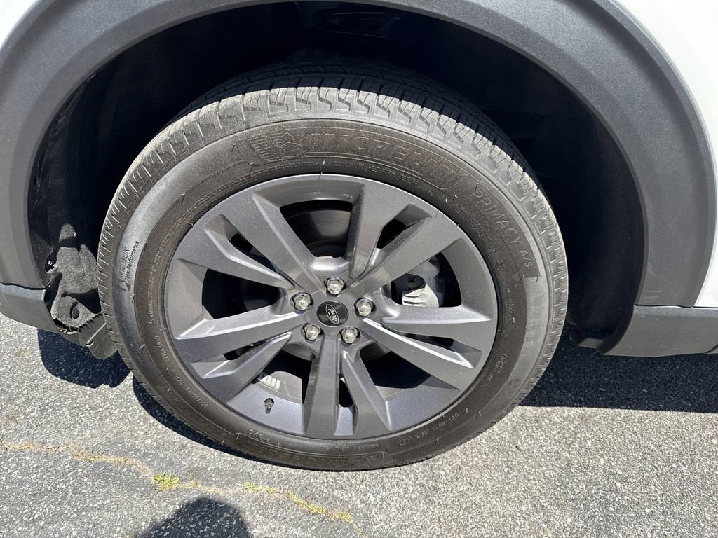 Used 2025 Ford Explorer Active w/ Active Comfort Package AWD/4WD image 8