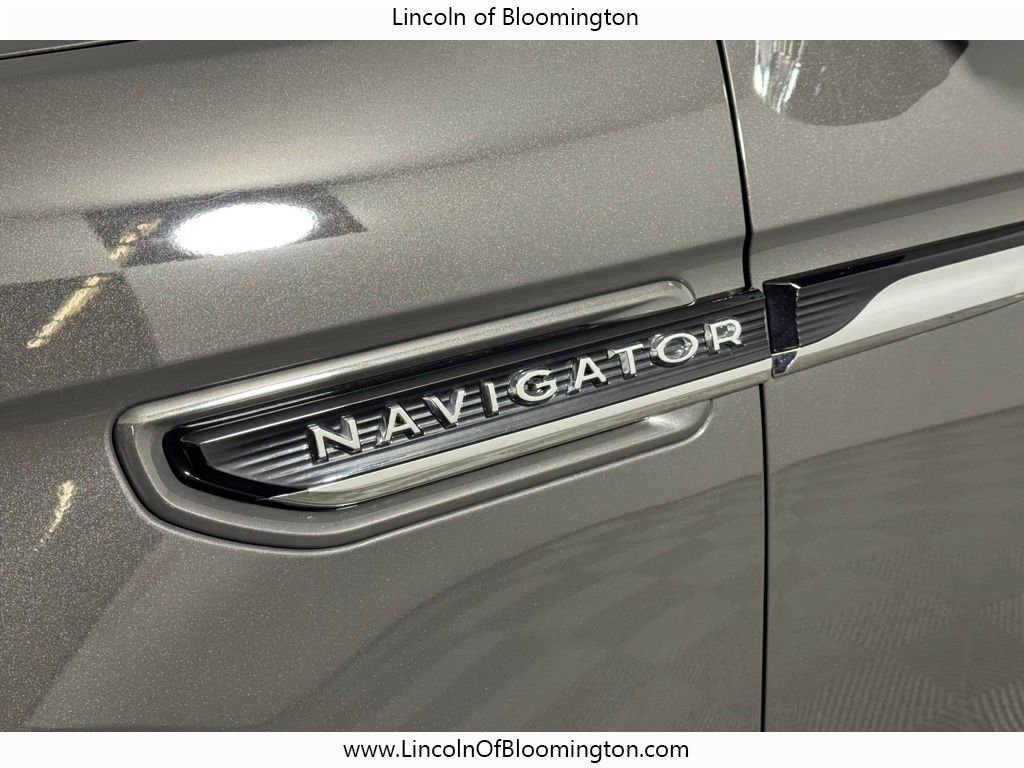 Used 2024 Lincoln Navigator L Black Label image 15