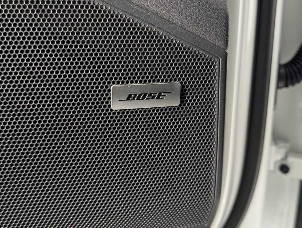 New 2026 Porsche Cayenne image 28