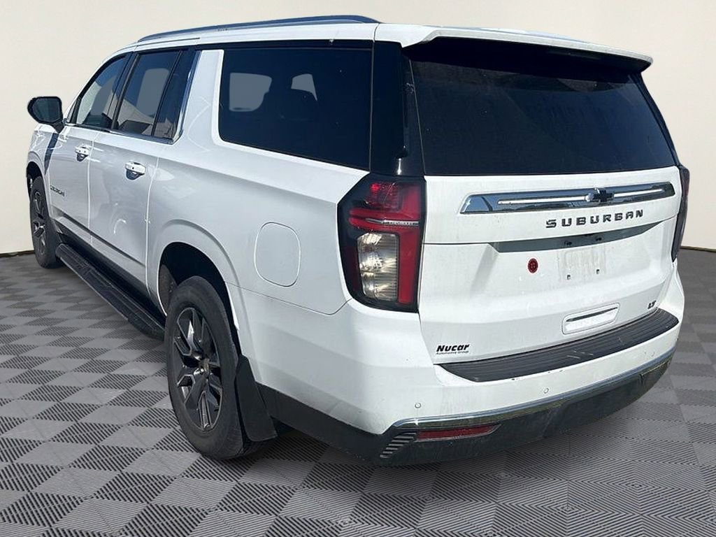 Used 2021 Chevrolet Suburban LT w/ Luxury Package AWD/4WD image 7