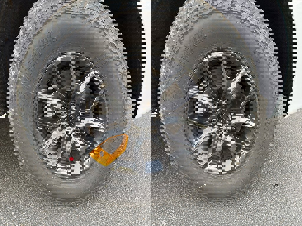 New 2026 Ford Expedition Tremor image 12