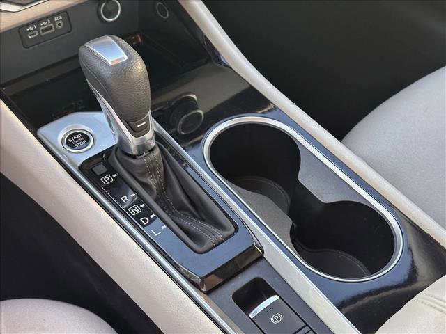 Used 2024 Nissan Altima 2.5 SV image 15