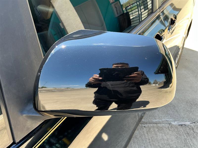 Used 2016 Toyota Sienna XLE w/ XLE Navigation Package image 15