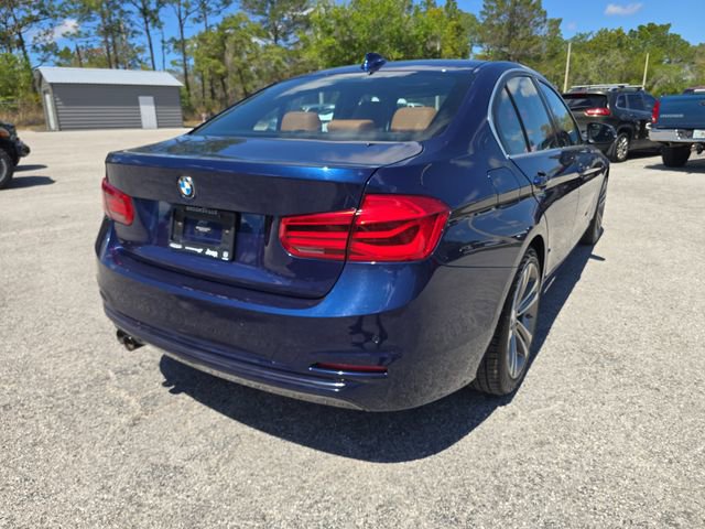 Used 2018 BMW 330i xDrive Sedan w/ Premium Package image 4
