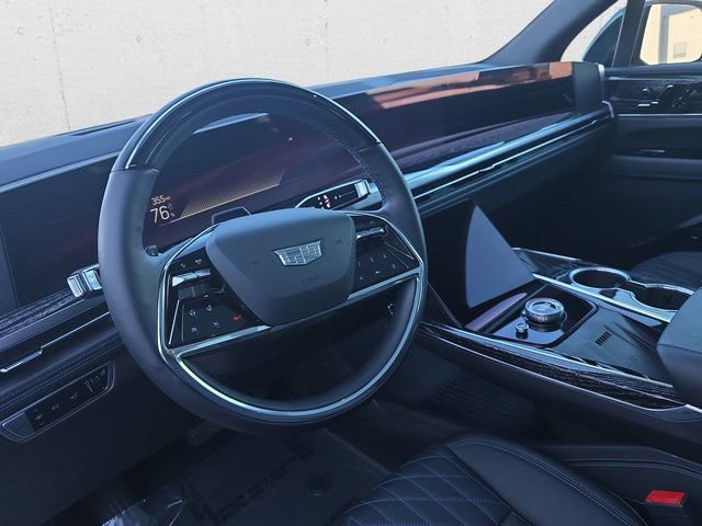 Used 2026 Cadillac Escalade IQL Sport 1 w/ LPO, ONYX Package AWD/4WD image 18