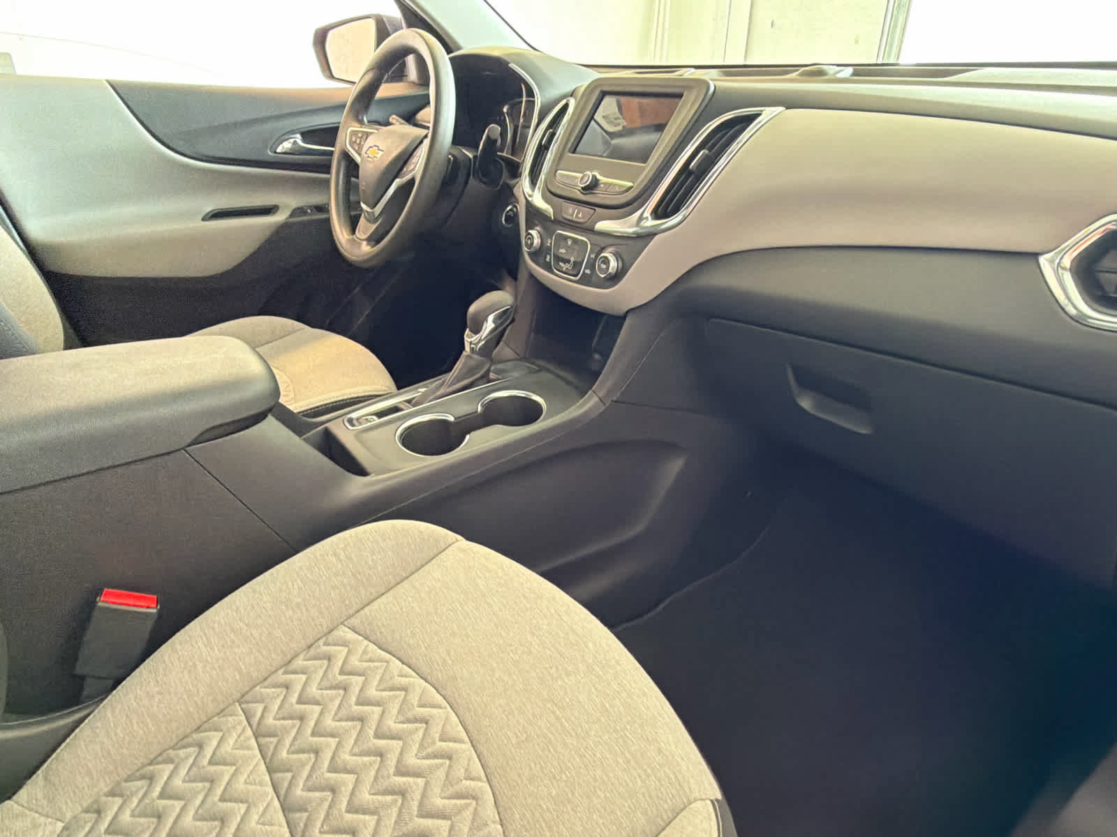 Used 2023 Chevrolet Equinox LS w/ LS Convenience Package FWD image 23
