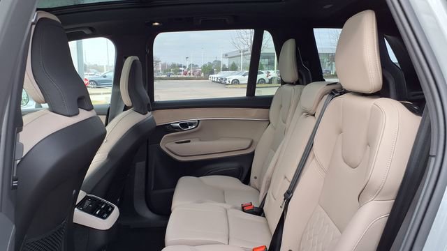 New 2026 Volvo XC90 B6 Plus w/ Protection Package Premier image 16