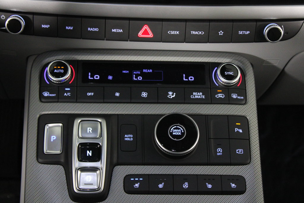 Certified 2025 Hyundai Palisade SEL FWD image 24