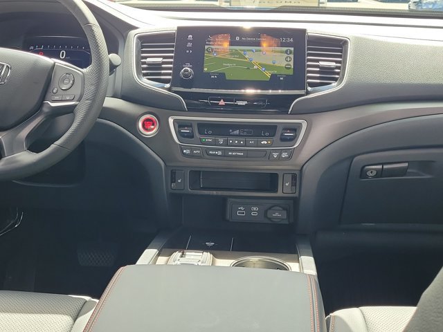 Certified 2025 Honda Passport TrailSport image 5