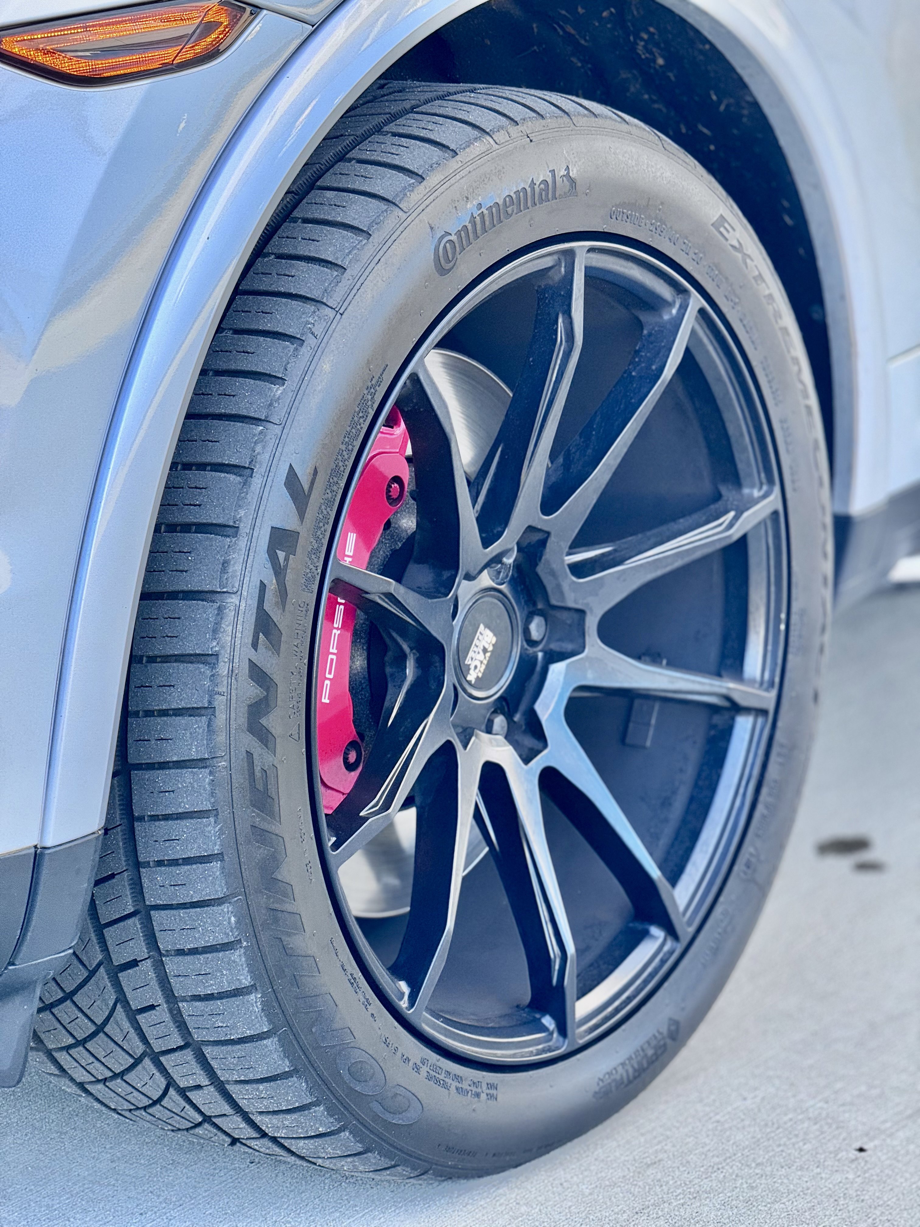 Used 2014 Porsche Cayenne Turbo S image 11