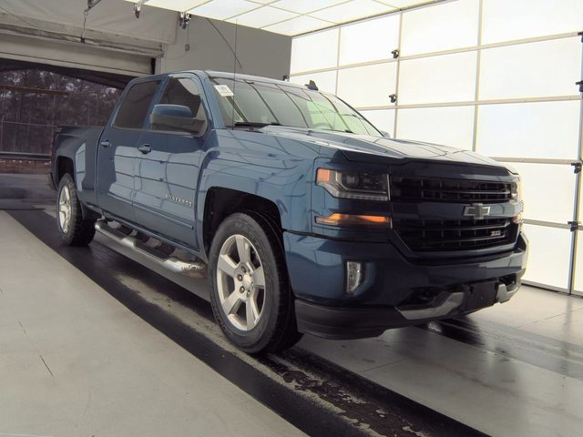 Used 2018 Chevrolet Silverado 1500 LT w/ All Star Edition image 3