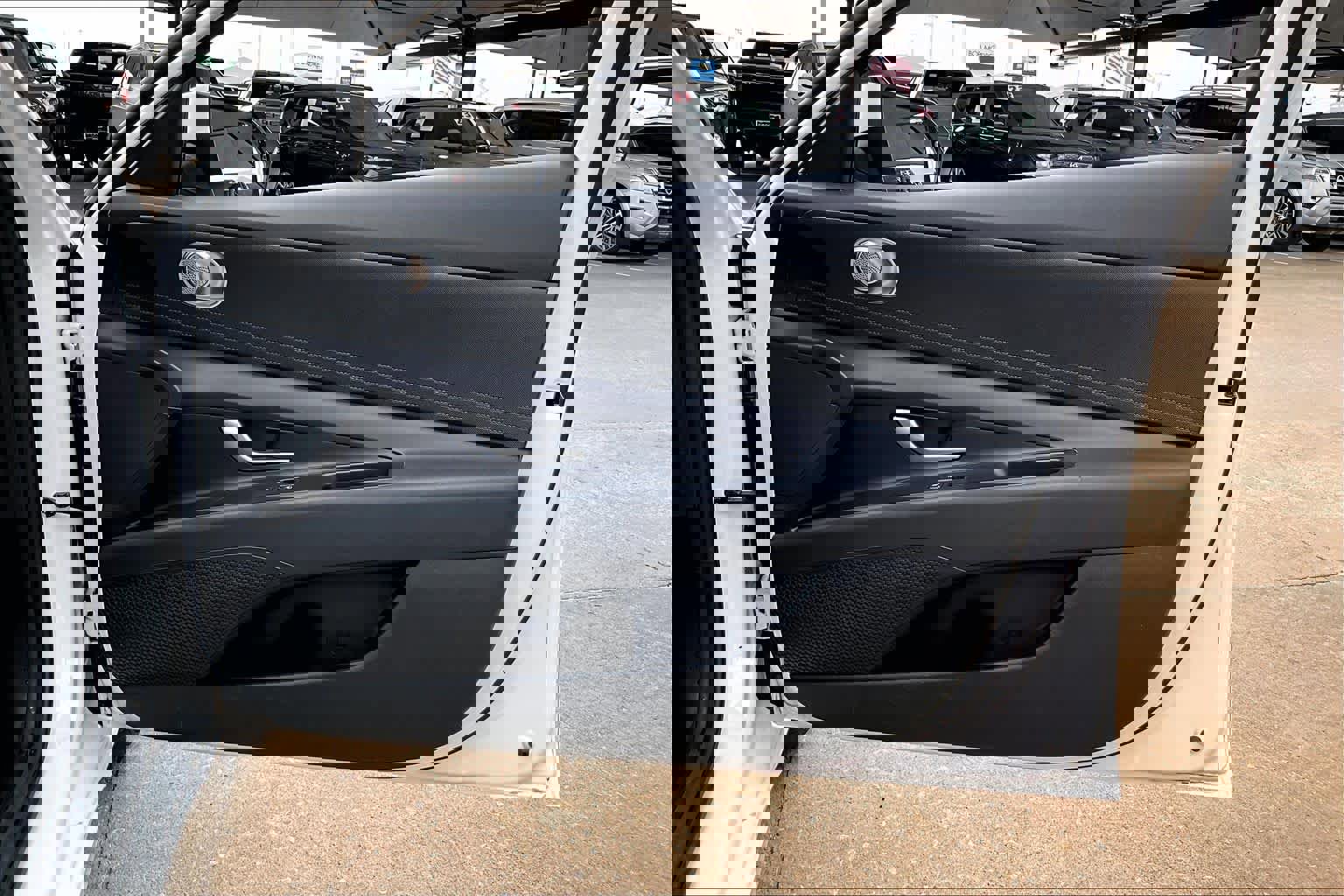 Used 2023 Hyundai Elantra SEL image 24