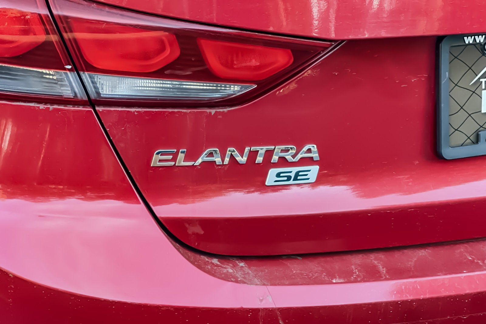 Used 2017 Hyundai Elantra SE image 35