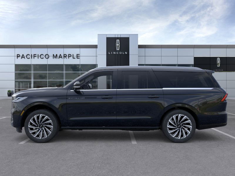 New 2026 Lincoln Navigator L Black Label image 3