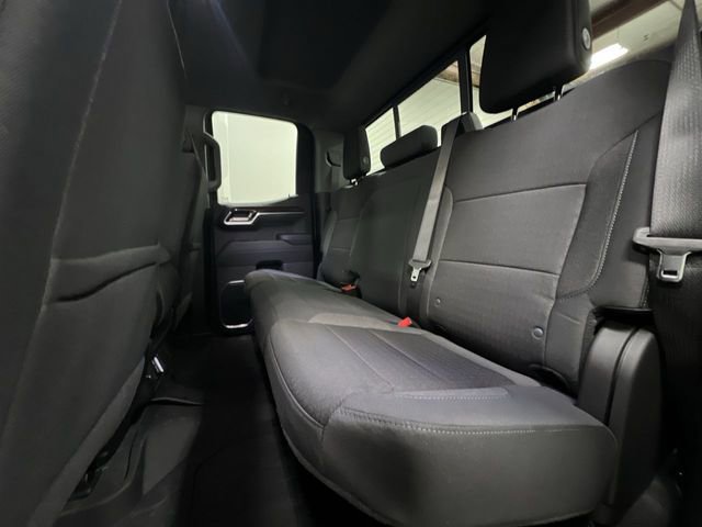 New 2026 GMC Sierra 1500 SLE image 24