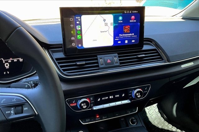 Used 2025 Audi Q5 2.0T Premium w/ Convenience Plus Package image 9