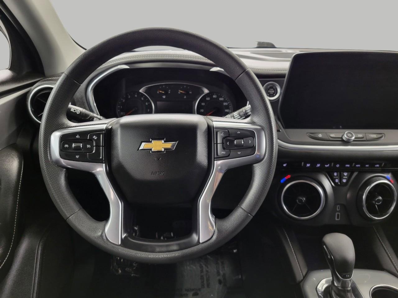 Used 2024 Chevrolet Blazer LT w/ Driver Confidence Package AWD/4WD image 5