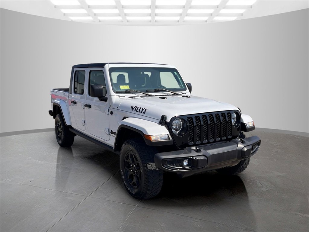 Used 2021 Jeep Gladiator Willys image 2