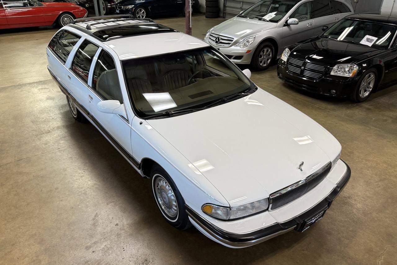 Used 1995 Buick Roadmaster Estate RWD image 4