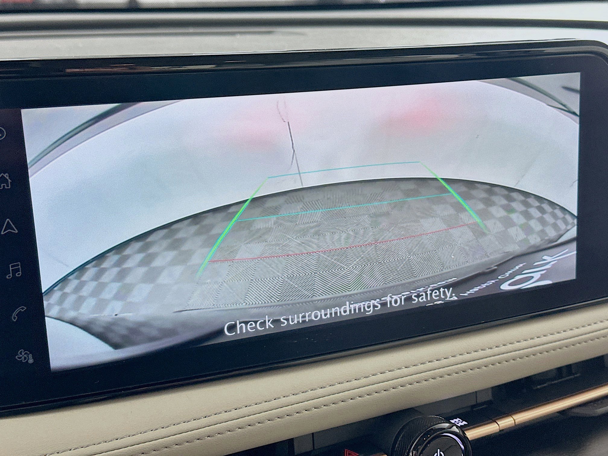 Used 2024 Nissan Ariya FWD image 23