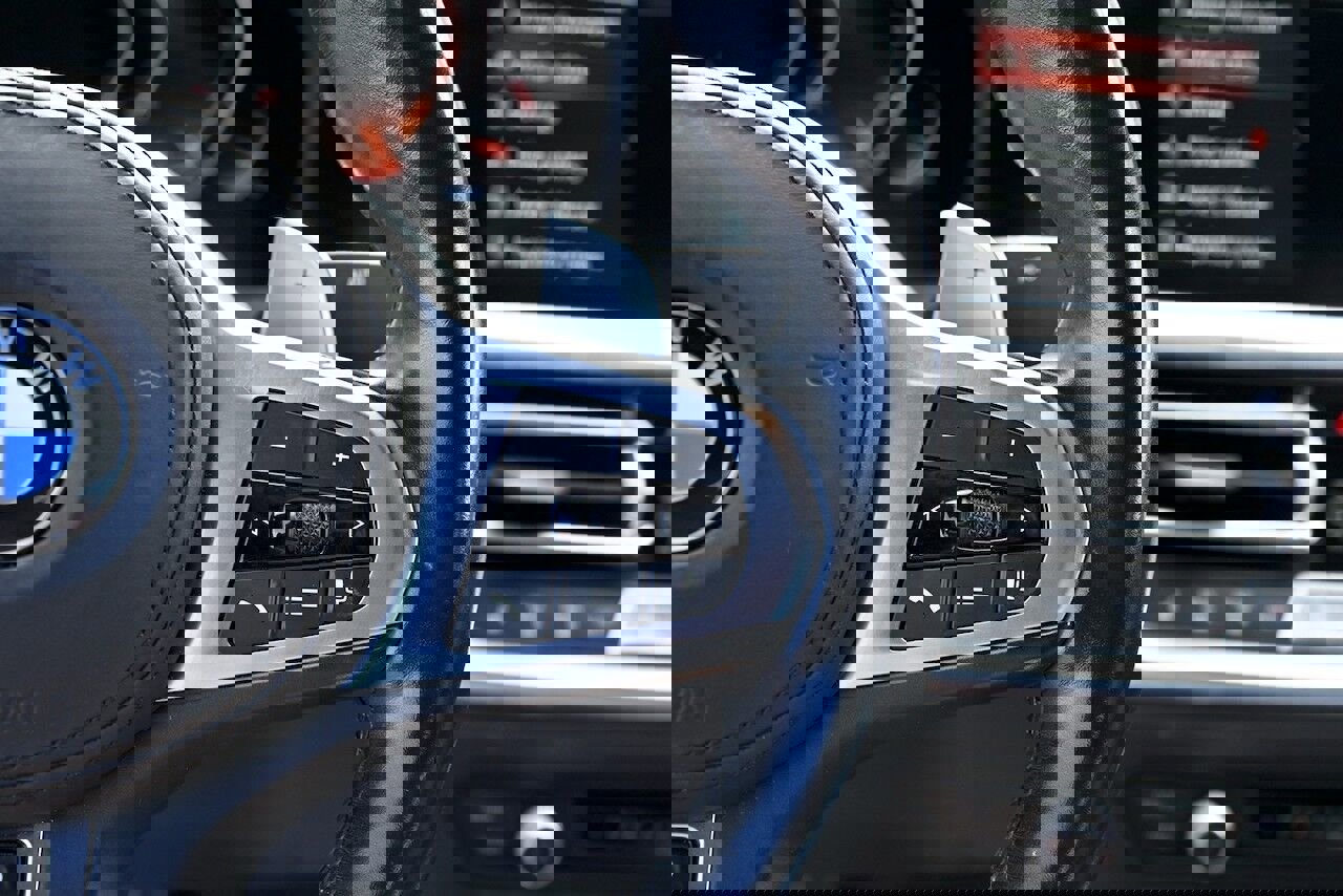 Used 2020 BMW 330i xDrive Sedan w/ M Sport Package image 22