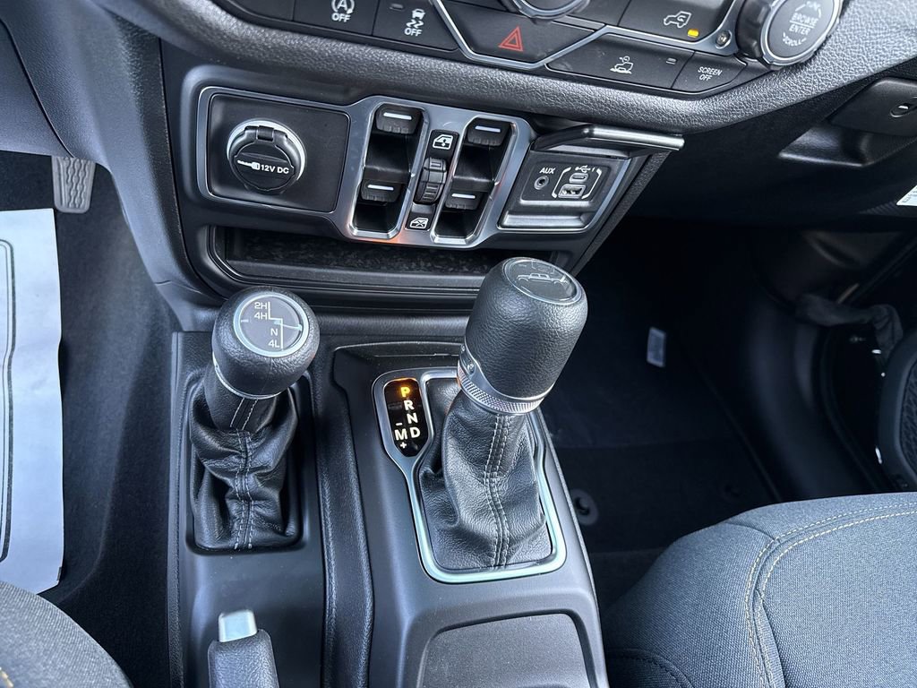 New 2025 Jeep Gladiator Sport image 19