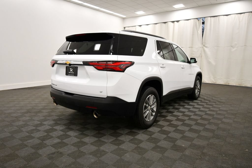 Used 2023 Chevrolet Traverse LT AWD/4WD image 8