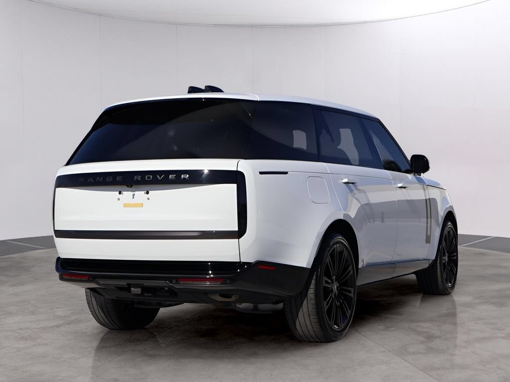 Certified 2025 Land Rover Range Rover Long Wheelbase SE AWD/4WD image 7