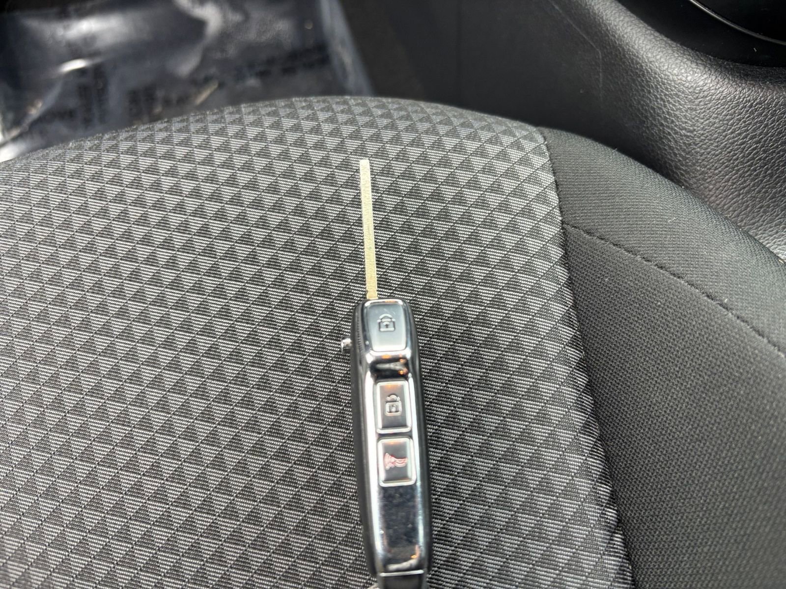 Used 2025 Kia Soul LX w/ LX Technology Package image 22