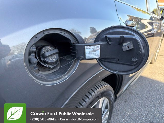 Used 2022 Subaru Ascent Limited w/ Technology Package AWD/4WD image 10