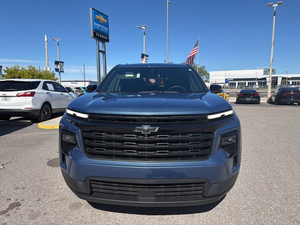 Used 2025 Chevrolet Traverse LT w/ Enhanced Driving Package image 17