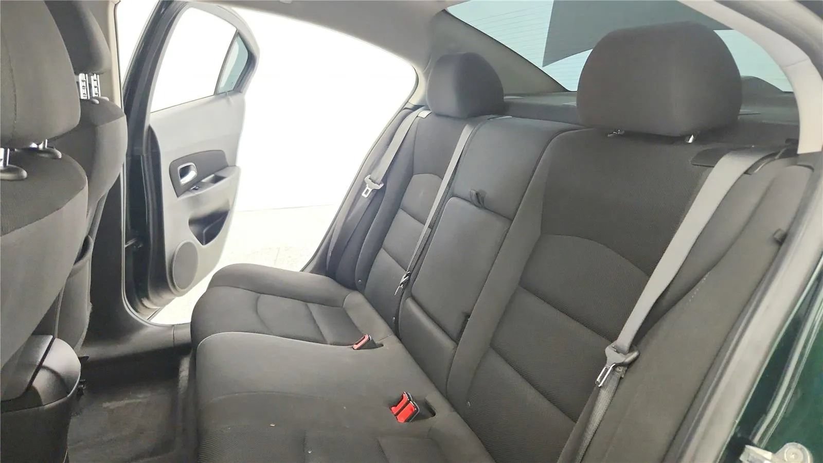 Used 2015 Chevrolet Cruze LT FWD image 20