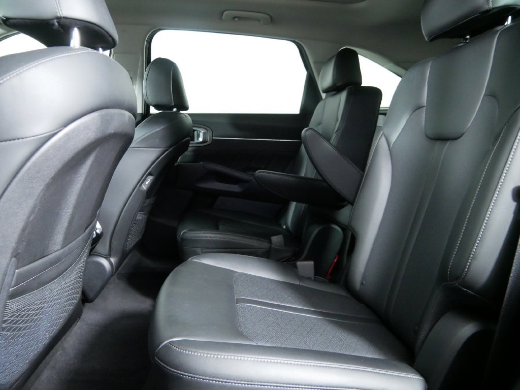 Used 2023 Kia Sorento SX AWD/4WD image 18