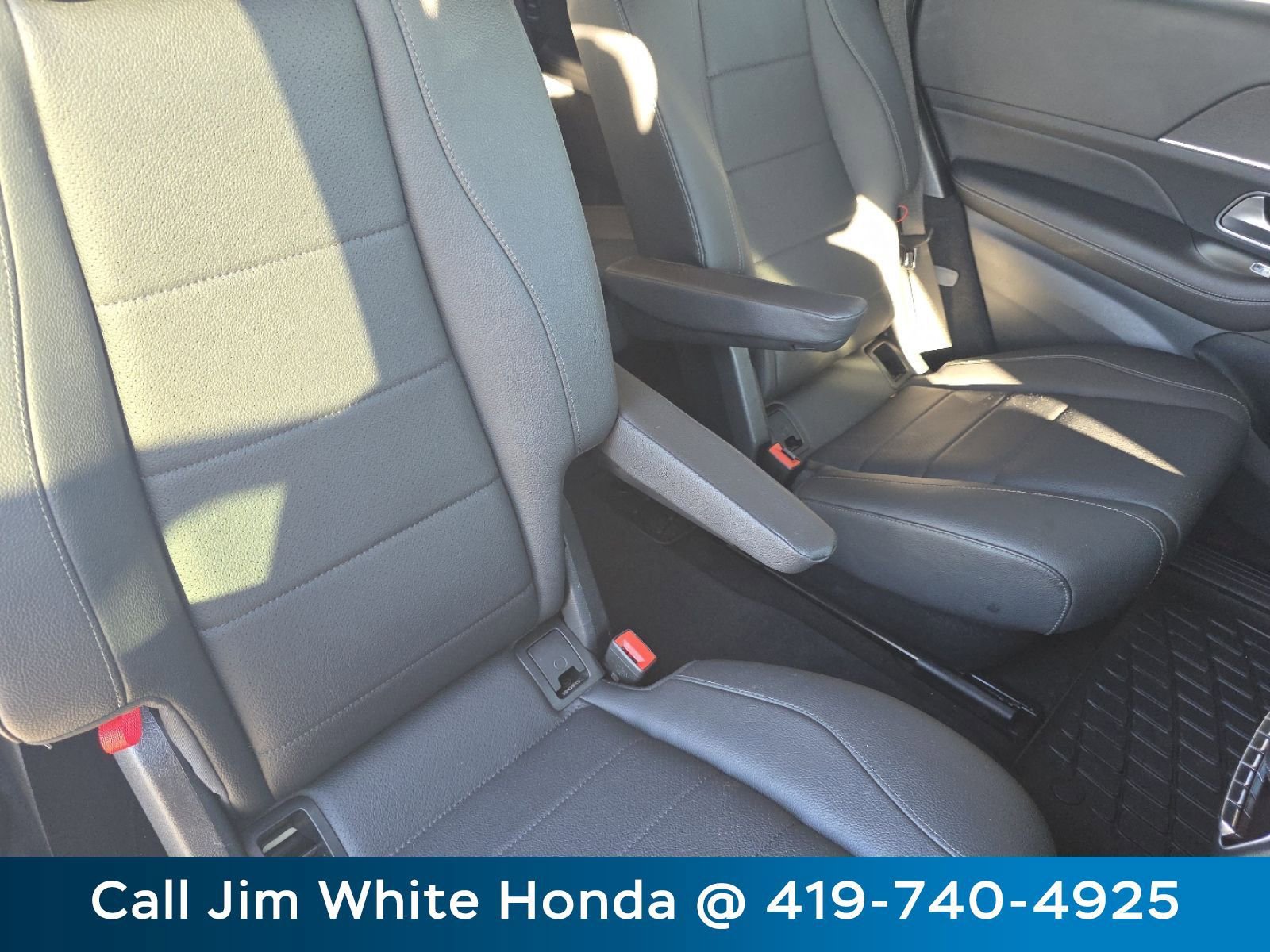 Used 2024 Mercedes-Benz GLS 450 4MATIC image 23