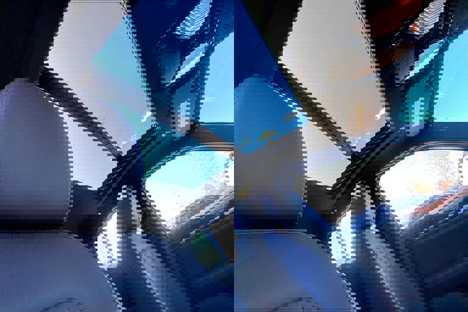 Used 2024 BMW X4 xDrive30i w/ Premium Package image 13