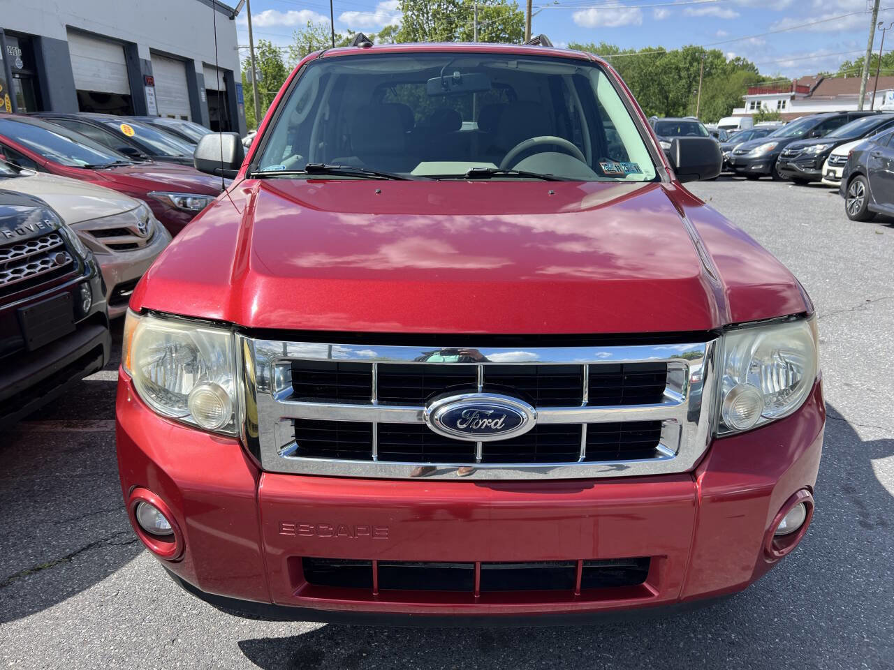 Used 2009 Ford Escape XLT AWD/4WD image 2