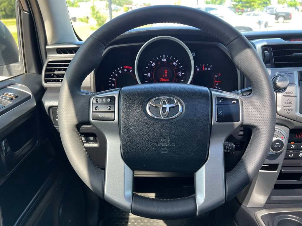 Used 2013 Toyota 4Runner Limited image 15