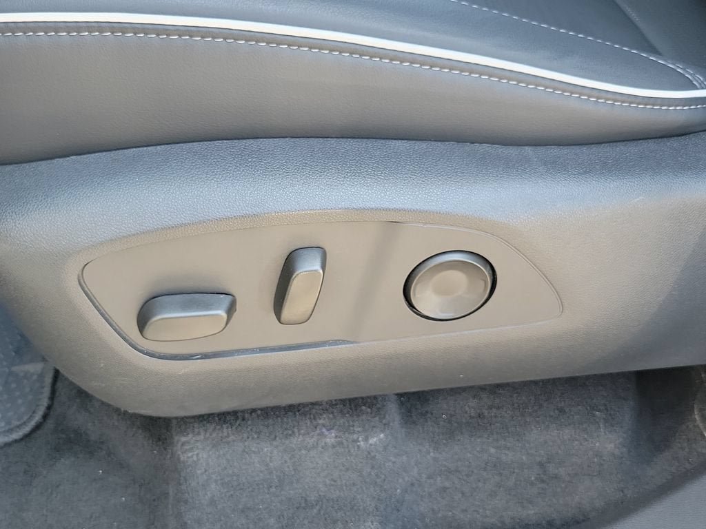 Used 2026 Buick Enclave Sport Touring w/ Power Package FWD image 23
