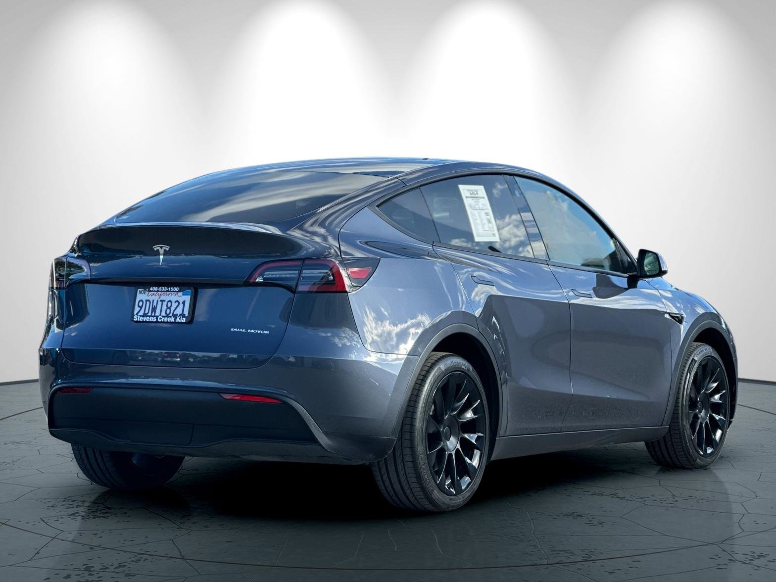 Used 2023 Tesla Model Y Long Range image 4