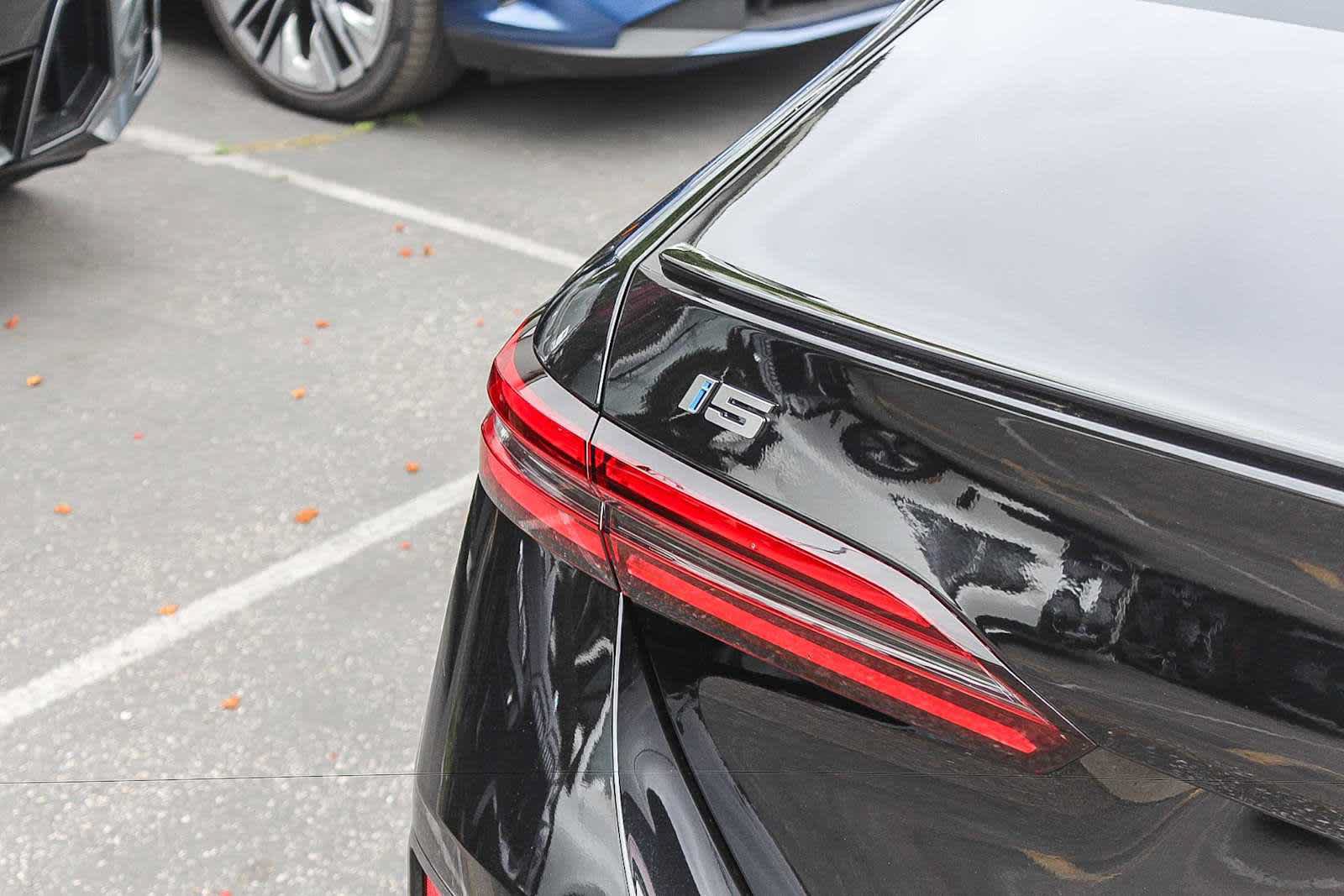 New 2026 BMW i5 M60 w/ Premium Package AWD/4WD image 7